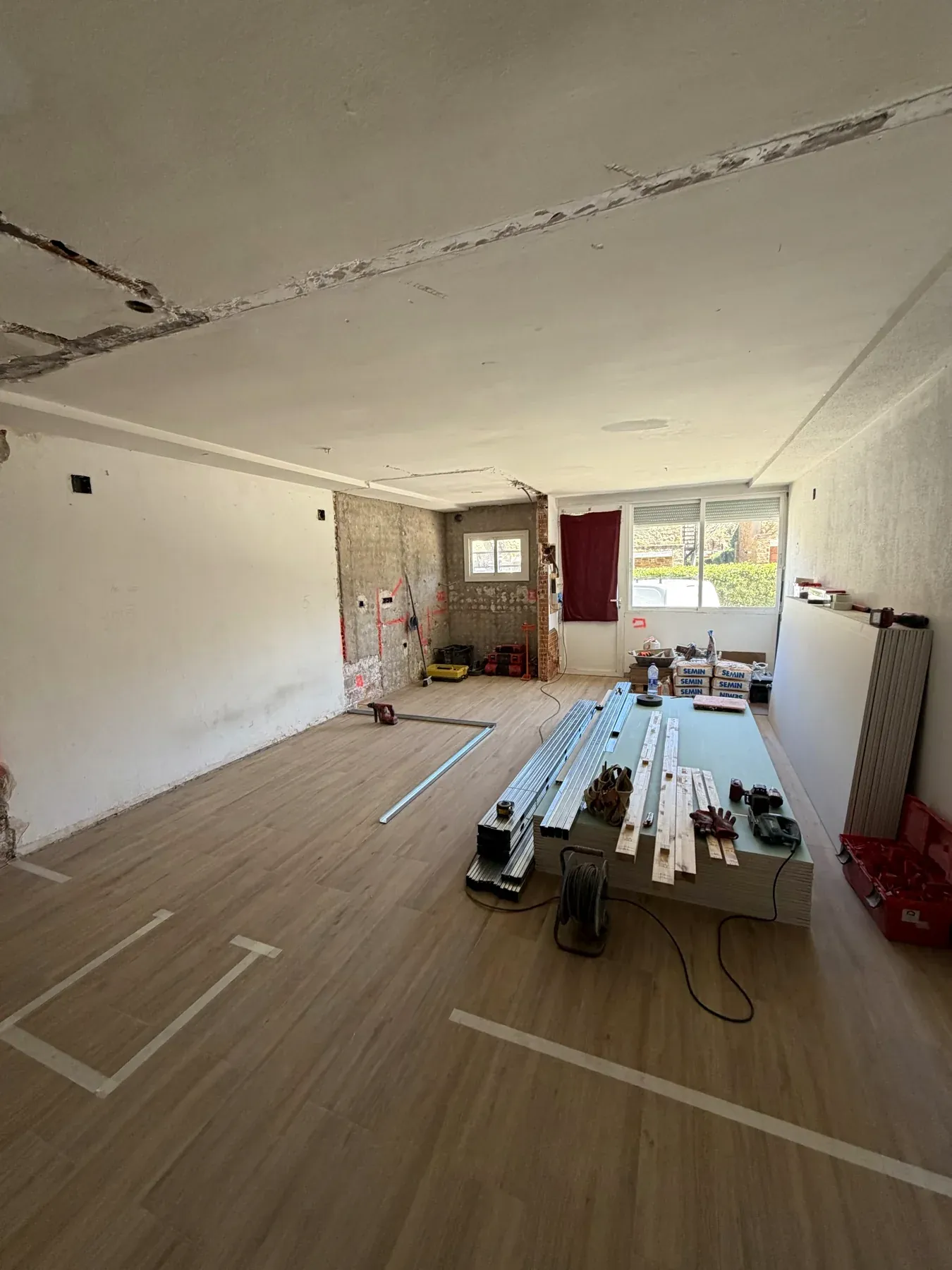 L'apartament buidat, abans de la reforma