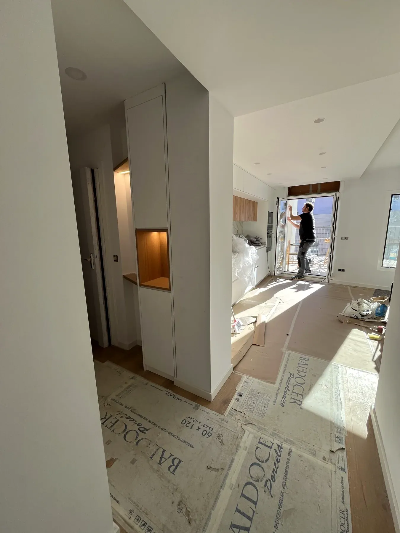 Operari de RENOVEM a peu d'obra
